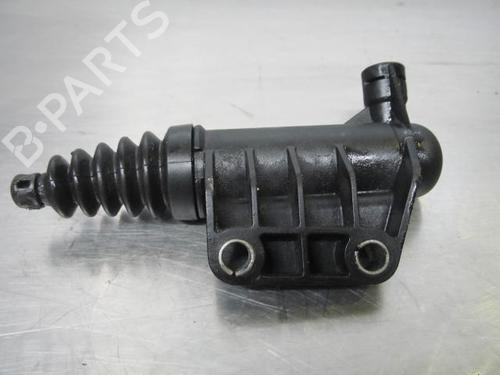 Clutch slave cylinder FIAT GRANDE PUNTO (199_)  | BP19187863M113 