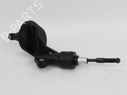 Used Clutch pedal OPEL CORSA D (S07) 1.2 (L08, L68) (80 hp) 19203946