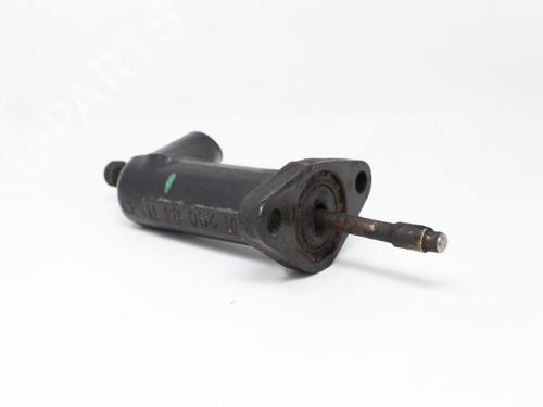 Used Clutch slave cylinder MERCEDES-BENZ C-CLASS (W202) [1993-2000]  19203471