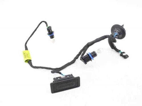 Used Tailgate handle CHEVROLET CRUZE Station Wagon (J308) 1.7 TD (110 hp) 31606120