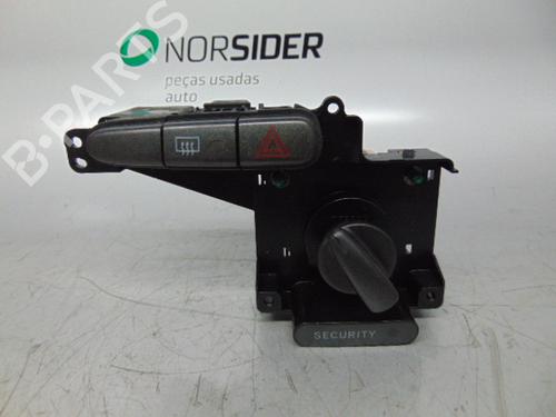 Used Switch TOYOTA YARIS (_P1_) 1.0 (SCP10_, SCP10R) (68 hp) 19186664