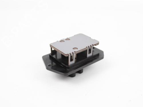 Used Heater resistor SUZUKI SWIFT III (MZ, EZ) 1.3 (RS413, ZC11S) (92 hp) 19213846