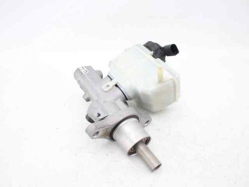 Used Brake master cylinder VW TOURAN (1T3) [2010-2015]  19246381