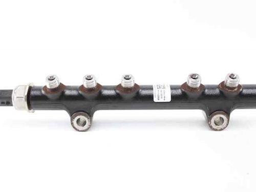 Used Injection rail PEUGEOT 3008 I MPV (0U_) 1.6 HDi (114 hp) 24651717