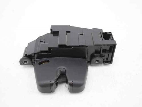 Used Tailgate lock PEUGEOT 3008 I MPV (0U_) 1.6 HDi (109 hp) 19243747