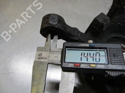 Left front steering knuckle RENAULT MEGANE I Classic (LA0/1_) 1.9 D (LA0A, LA0U, LA0R) | BP19185575M25 