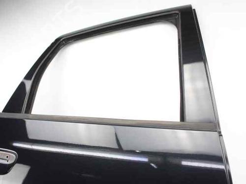 Puerta trasera derecha MITSUBISHI COLT VI (Z3_A, Z2_A) 1.1 (Z31A, Z32A) | BP30048164C5