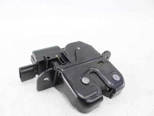 Used Tailgate lock Tailgate lock RENAULT MEGANE III Grandtour (KZ0/1) 1.5 dCi (KZ09, KZ0D, KZ1G, KZ29, KZ14, KZ1W, KZ10, KZ1F,... (110 hp) 34711125 34711125