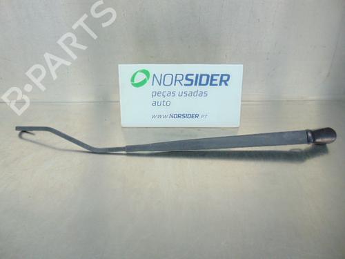 Used Front windshield wiper arm CITROËN C2 (JM_) 1.4 HDi (68 hp) 19200521