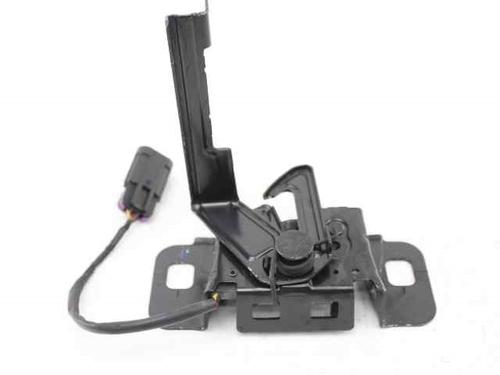 Used Hood lock CHEVROLET CRUZE Station Wagon (J308) 1.7 TD (110 hp) 31606163