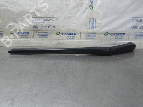 Used Front windshield wiper arm HONDA CIVIC IX (FK) 1.4 i-VTEC (FK1) (99 hp) 19185664