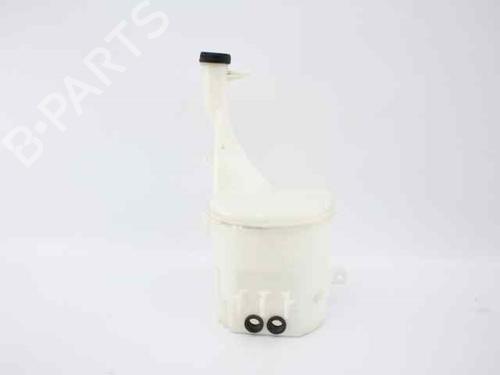 Used Windscreen washer tank TOYOTA YARIS (_P1_) [1999-2005]  20927310