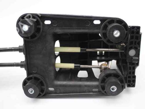 Gear lever PEUGEOT 208 I (CA_, CC_) 1.2 VTI 82 | BP21830385M90