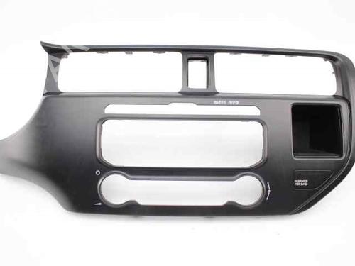 Used Middle console KIA RIO III (UB) 1.4 CRDi (90 hp) 19226341