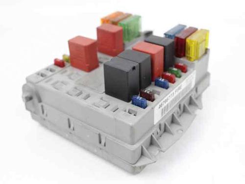 Used Fuse box FIAT PUNTO (188_) 1.2 60 (188.030, .050, .130, .150, .230, .250) (60 hp) 19217651