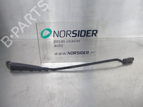 Used Front windshield wiper arm CITROËN BERLINGO / BERLINGO FIRST MPV (MF_, GJK_, GFK_) 1.4 i (MFKFX, MFKFW, GJKFWB, GJKFWC, GFKFWC) (75 hp) 19191904