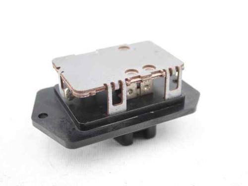 Varmeblæsermodstand TOYOTA YARIS (_P9_) 1.3 VVT-i (SCP90_, SCP90R) | BP19232557M108 