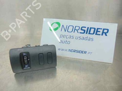 Used Switch RENAULT CLIO III (BR0/1, CR0/1) 1.2 16V (BR02, BR0J, BR11, CR02, CR0J, CR11) (75 hp) 19194596