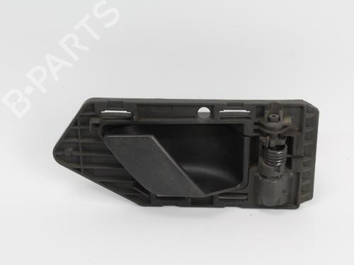 Used Front right interior door handle PEUGEOT PARTNER Box Body/MPV (5_, G_) 1.9 D (69 hp) 19202744