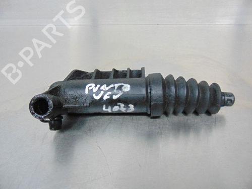 Clutch slave cylinder FIAT PUNTO (188_) 1.9 JTD 80 (188.237, .257, .337, .357) | BP19190163M113 