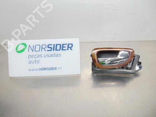 Used Front right interior door handle PEUGEOT 307 (3A/C) 1.4 HDi (68 hp) 19198568