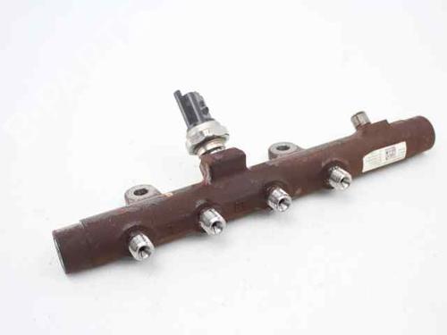Used Injection rail RENAULT MEGANE II Estate (KM0/1_) 1.5 dCi (KM16, KM1E) (106 hp) 19238552