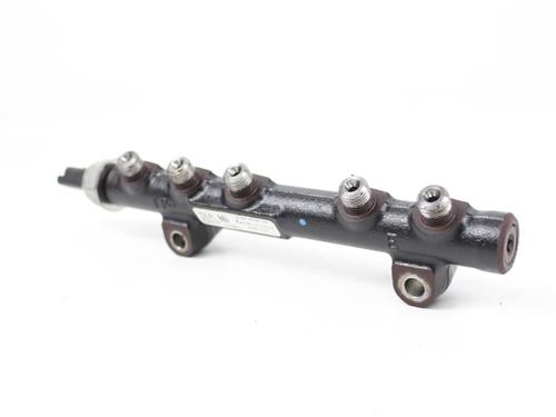 Used Injection rail FORD FIESTA VI (CB1, CCN) [2008-2017]  19214837