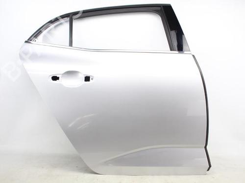 right-rear-door-renault-megane-iv-hatchback-b9amn_-2015-39542728 main image