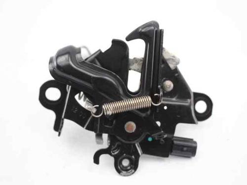 Hood lock TOYOTA YARIS (_P13_) 1.3 (NSP130_, NSP130) | BP19238919C133 