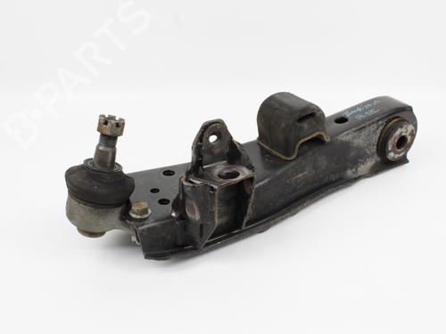 Used Right front suspension arm TOYOTA HIACE IV Bus (_H1_) 2.4 D (LH100, LH110, LH104, LH114) (78 hp) 21198301