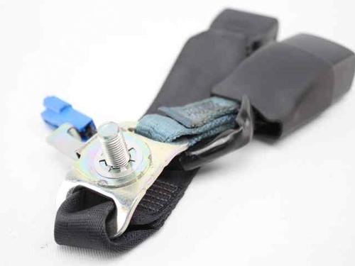Seat buckle TOYOTA YARIS (_P13_) 1.5 Hybrid (NHP130_, NHP130) | BP19226632I32 