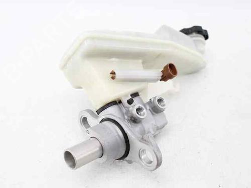 Used Brake master cylinder OPEL ASTRA K Sports Tourer (B16) 1.6 CDTi (35) (110 hp) 27645461
