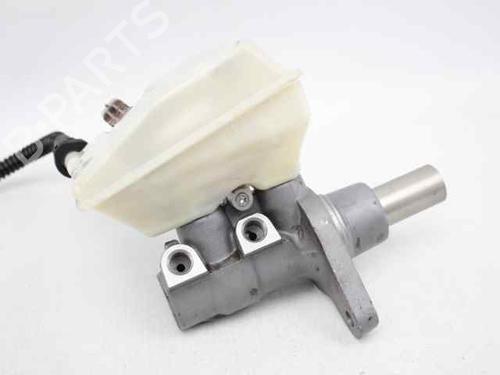 Brake master cylinder PEUGEOT 3008 I MPV (0U_) 1.6 HDi | BP19243768M77