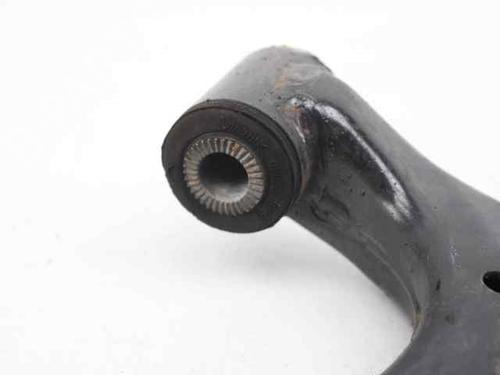 Right front suspension arm TOYOTA AURIS (_E18_) 1.8 Hybrid (ZWE186_, ZWE186R) | BP19225715M13 
