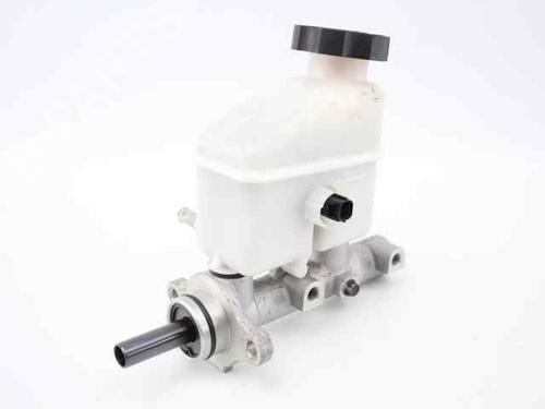 Used Brake master cylinder KIA CEE'D Hatchback (ED) 1.6 CRDi 115 (115 hp) 22439892