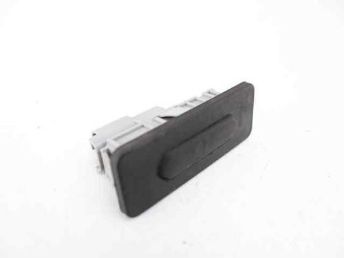 tailgate-handle-renault-clio-v-b7_-2019-34499126 main image