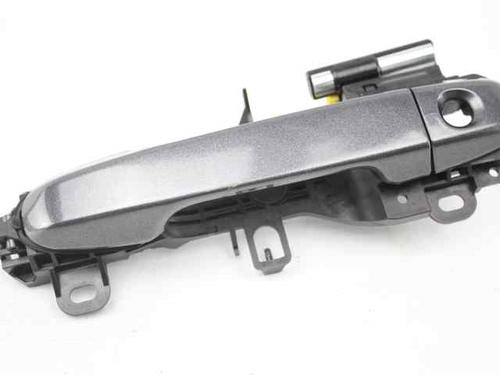 Used Front left exterior door handle TOYOTA YARIS (_P13_) 1.5 (NSP131_) (112 hp) 19228801
