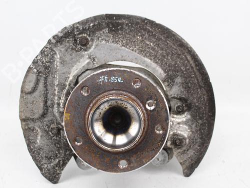 Used Left front steering knuckle BMW 3 Touring (E91) 318 d (143 hp) 19214711