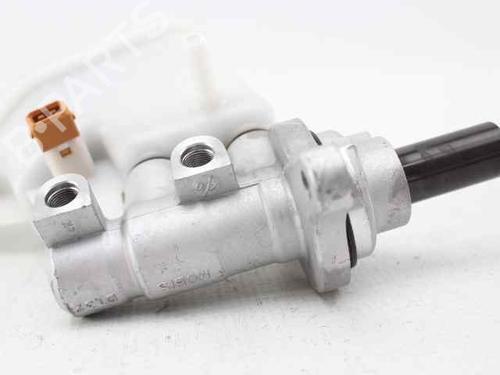 Brake master cylinder KIA PRO CEE'D (JD) 1.6 CRDi 110 | BP28528579M77