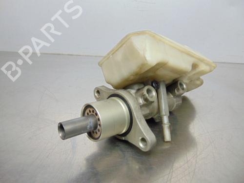 Brake master cylinder VOLVO S40 II (544) 2.0 D | BP19197353M77 