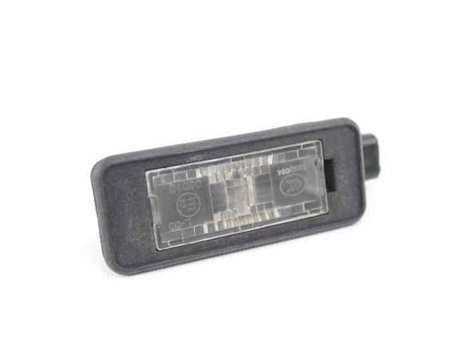 Used Licence plate light PEUGEOT 308 II (LB_, LP_, LW_, LH_, L3_) 1.6 BlueHDi 120 (120 hp) 19220574
