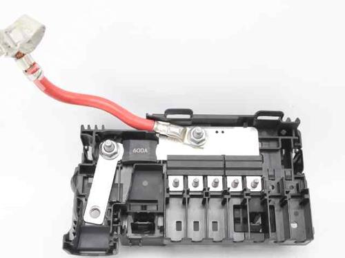 Used Fuse box Fuse box 33331147 33331147