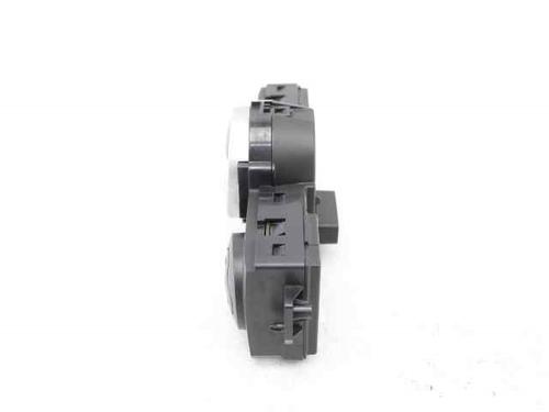 Climate control RENAULT CLIO III (BR0/1, CR0/1) 1.2 16V (BR02, BR0J, BR11, CR02, CR0J, CR11) | BP37456003I5 - Image 4
