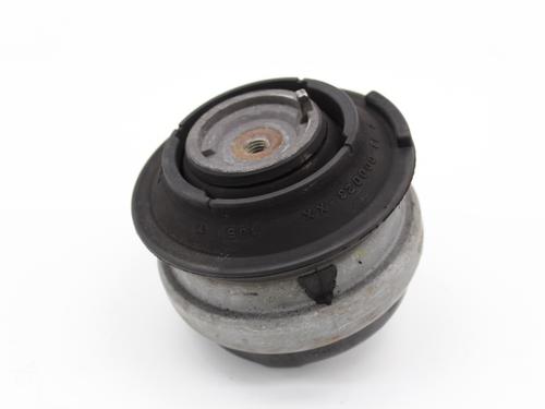 Used Engine mount MERCEDES-BENZ C-CLASS (W202) C 250 D (202.125) (113 hp) 19211106
