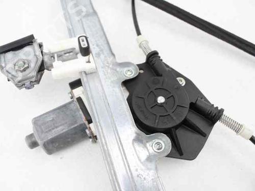 Elevalunas delantero izquierdo MITSUBISHI COLT VI (Z3_A, Z2_A) 1.1 (Z31A, Z32A) | BP30048199C22