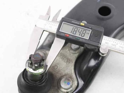 Left front suspension arm TOYOTA AURIS (_E18_) 1.8 Hybrid (ZWE186_, ZWE186R) | BP19225713M12 