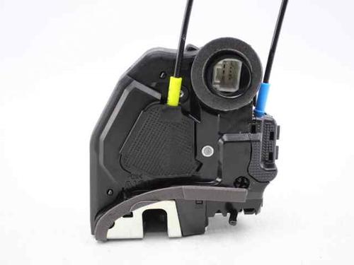 Rear left lock TOYOTA AURIS (_E18_) 1.8 Hybrid (ZWE186_, ZWE186R) | BP19242210C100