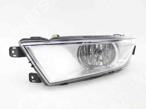 left-front-fog-light-skoda-octavia-iii-combi-5e5-5e6-2012-2013-2014-2015-2016-2017-2018-2019-2020-36173960 main image