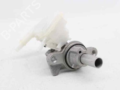 Used Brake master cylinder FORD FIESTA VI (CB1, CCN) [2008-2017]  19226198