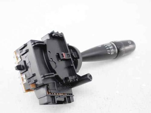 Used Steering column stalk Steering column stalk TOYOTA COROLLA Saloon (_E12_) 1.4 D-4D (NDE120_, NDE120R) (90 hp) 35889375 35889375